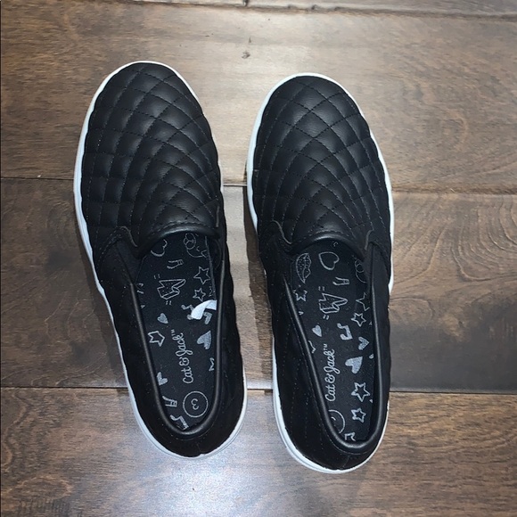 Cat and Jack tufted faux slip ons - Picture 2 of 7